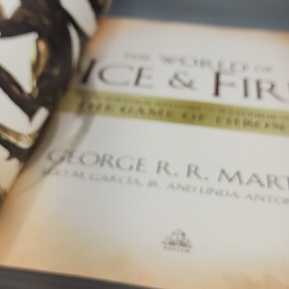 The World of Ice & Fire: The Untold History of Westeros & the Game of Thrones HC - Picture 7 of 16
